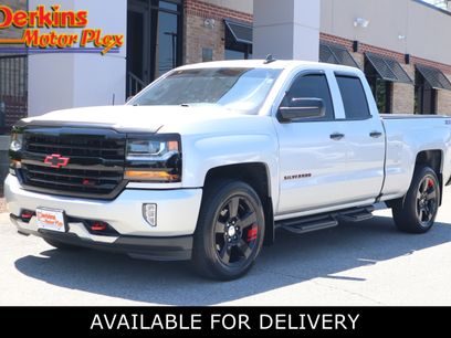 Used 2018 Chevrolet Silverado 1500 LT w/ Redline Edition