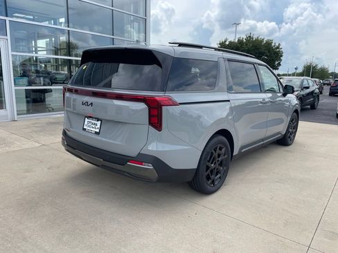 New 2027 Kia Carnival SX w/ Dark Edition Package FWD image 5