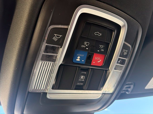 Used 2024 RAM 1500 Limited AWD/4WD image 29
