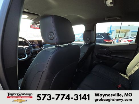 Used 2023 Chevrolet Colorado Z71 w/ Z71 Convenience Package 2 AWD/4WD image 28