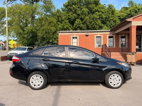 Used 2019 Ford Fiesta S FWD image 5