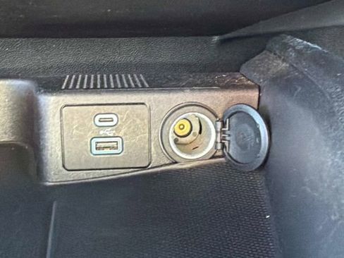 Used 2023 Ford Escape ST-Line image 30