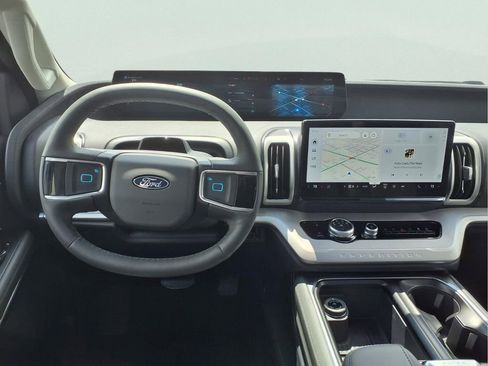 New 2026 Ford Expedition Active AWD/4WD image 4