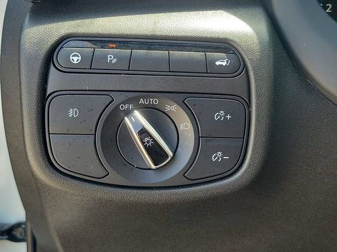 Used 2025 INFINITI QX50 Sport AWD/4WD image 22