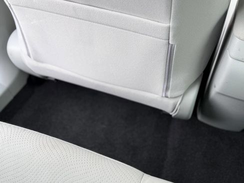 Used 2012 Toyota Prius Two image 40