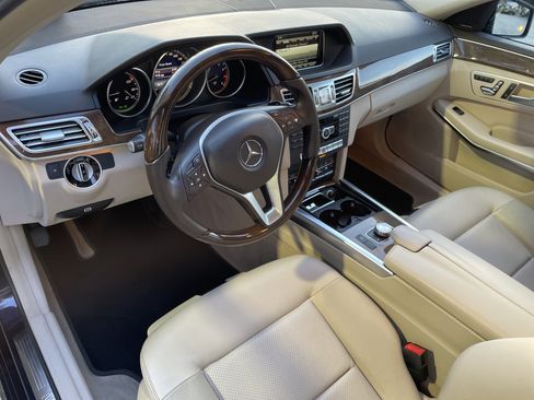 Used 2014 Mercedes-Benz E 350 Sedan image 20