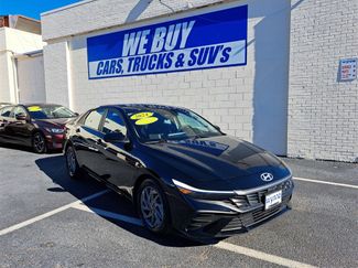 Used 2024 Hyundai Elantra SEL video 1