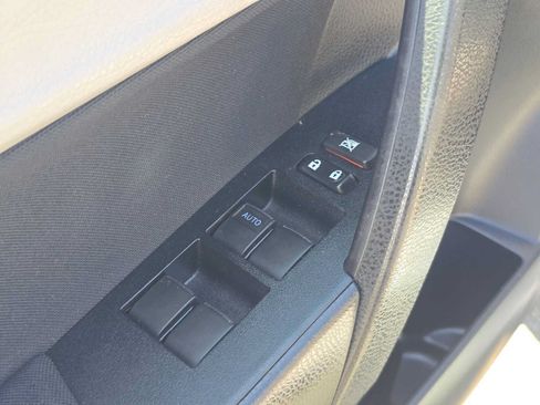 Used 2016 Toyota Corolla LE FWD image 20