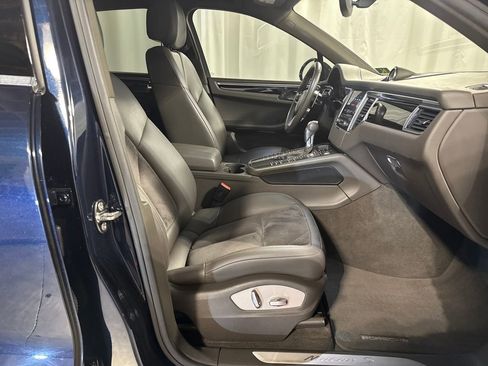 Used 2017 Porsche Macan S image 29