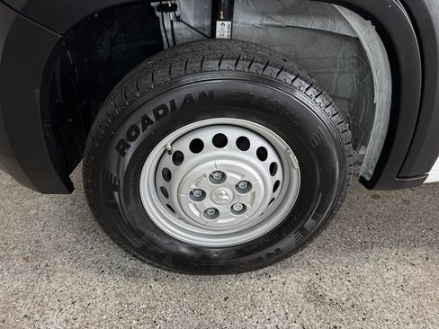 Used 2025 RAM ProMaster 2500 w/ Convenience Group FWD image 23