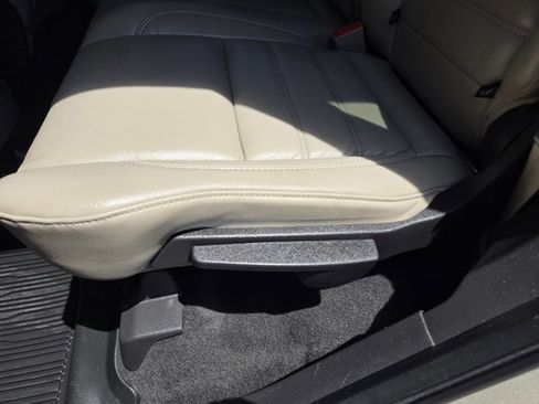 Used 2018 Ford Escape SEL FWD image 32