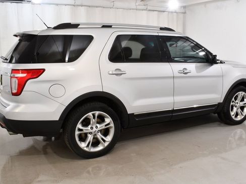 Used 2014 Ford Explorer Limited image 11