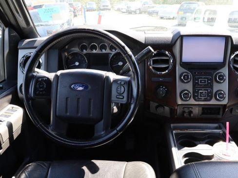 Used 2013 Ford F250 Lariat w/ Chrome Pkg AWD/4WD image 5