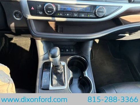 Used 2016 Toyota Highlander Limited Platinum AWD/4WD image 14