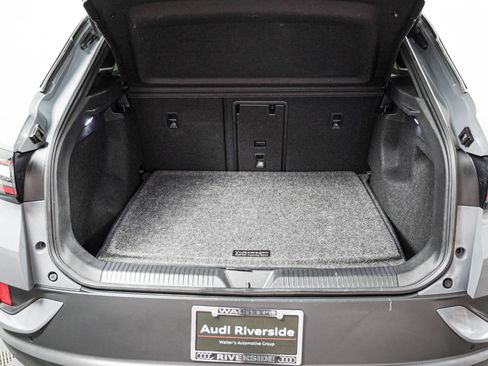 Used 2023 Volkswagen ID.4 S RWD image 5