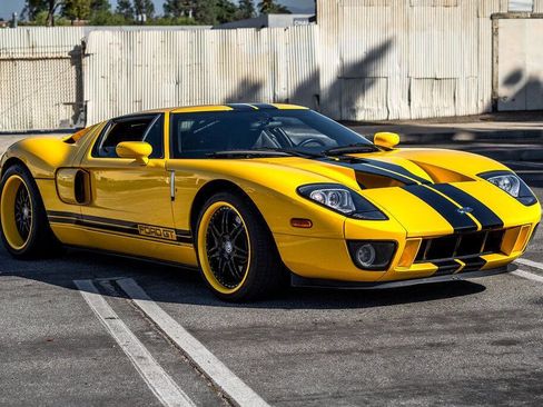 Used 2006 Ford GT image 8