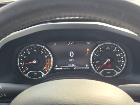 Used 2019 Jeep Renegade Limited image 35