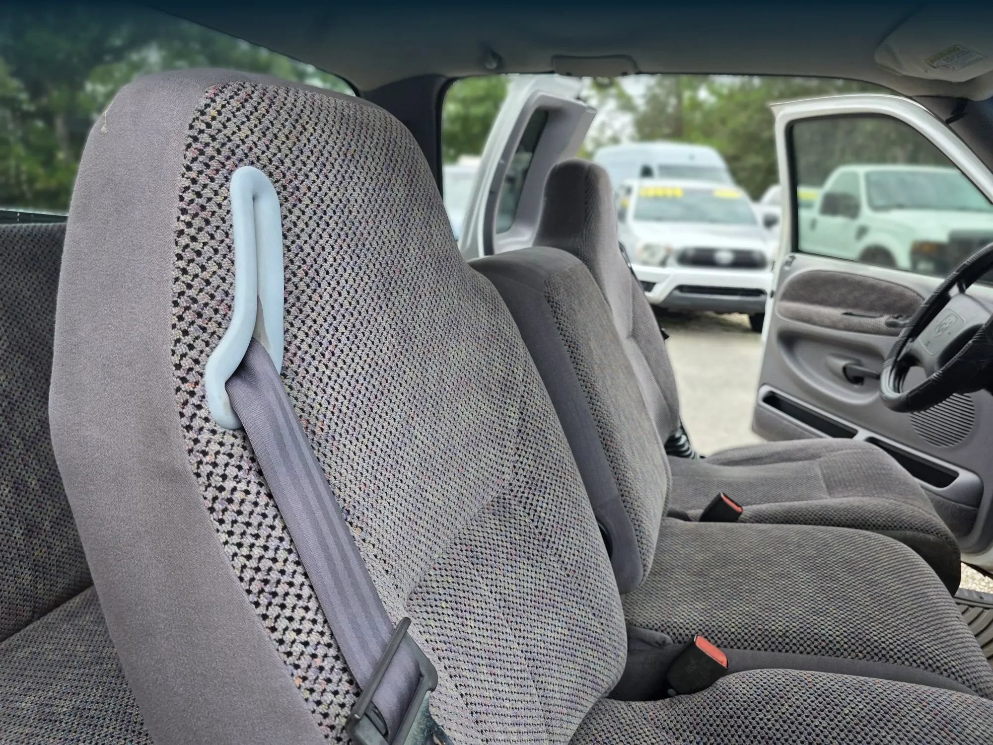 Used 2000 Dodge Ram 1500 Truck 2WD Quad Cab image 30