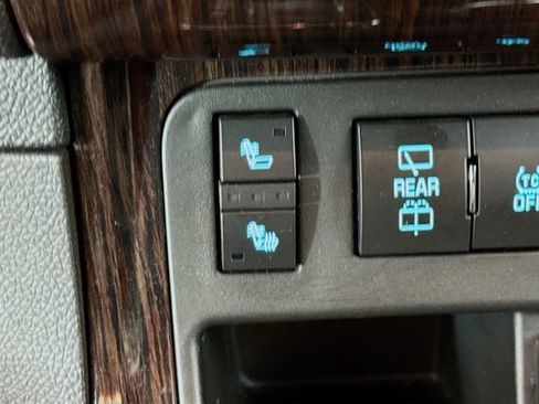 Used 2016 Chevrolet Traverse LT AWD/4WD image 21