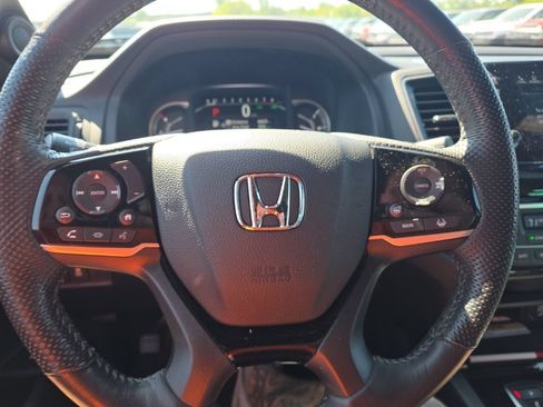 Used 2023 Honda Passport Elite image 11