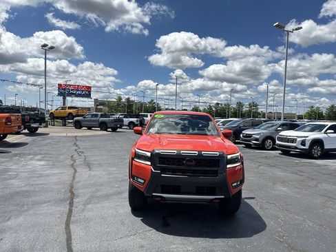 Used 2025 Nissan Frontier PRO-4X w/ Interior Protection Package AWD/4WD image 7
