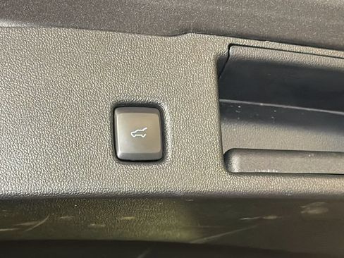 Used 2024 Ford Escape Active w/ Tech Pack #1 AWD/4WD image 14