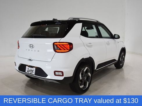 New 2025 Hyundai Venue Limited image 4