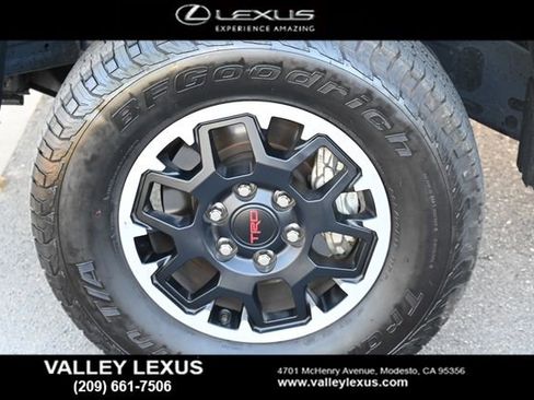 Used 2024 Toyota Tacoma TRD Off-Road w/ TRD Off Road Upgrade Package AWD/4WD image 6