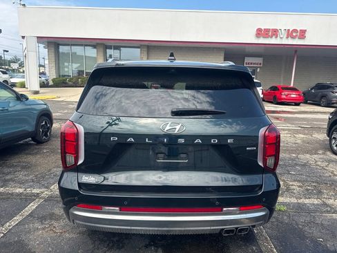 Used 2024 Hyundai Palisade Calligraphy AWD/4WD image 3