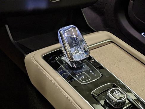New 2026 Volvo XC90 B6 Ultra AWD/4WD image 19