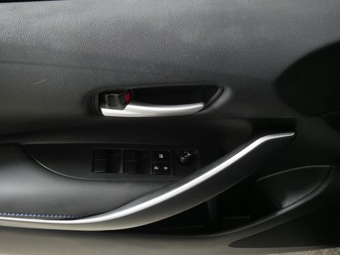 Used 2022 Toyota Corolla SE image 19