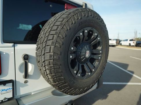 Used 2015 Jeep Wrangler Unlimited Sahara w/ Dual Top Group image 42