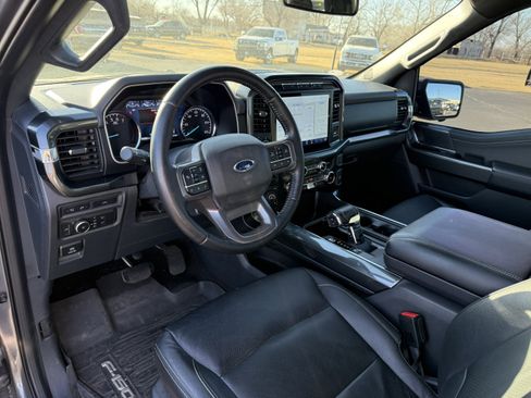 Used 2022 Ford F150 XLT w/ Equipment Group 302A High image 6