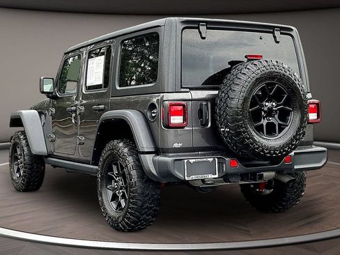 Used 2025 Jeep Wrangler Unlimited Sport AWD/4WD image 4
