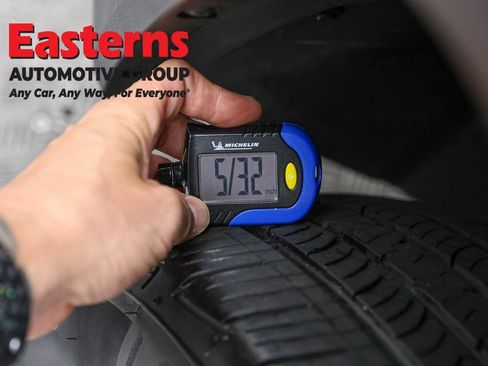 Used 2021 Jeep Renegade Latitude AWD/4WD image 29