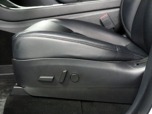 Used 2020 Tesla Model Y Long Range AWD/4WD image 61
