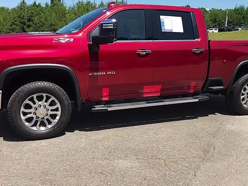 Used 2024 Chevrolet Silverado 2500 LTZ w/ LTZ Premium Package AWD/4WD image 2