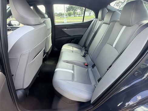 Used 2025 Toyota Camry SE w/ Convenience Package FWD image 24