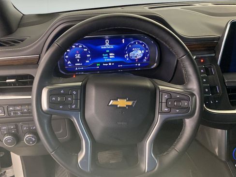 Used 2024 Chevrolet Suburban Premier AWD/4WD image 16
