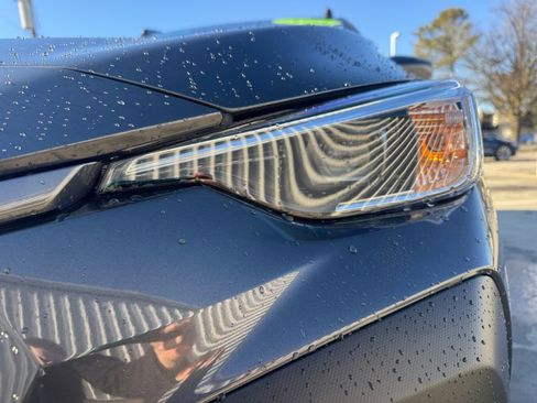 Used 2025 Subaru Crosstrek 2.0i Premium image 30