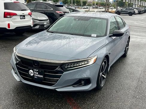 Used 2022 Honda Accord Sport image 3