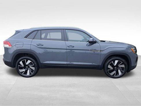 New 2025 Volkswagen Atlas Cross Sport SE AWD/4WD image 4