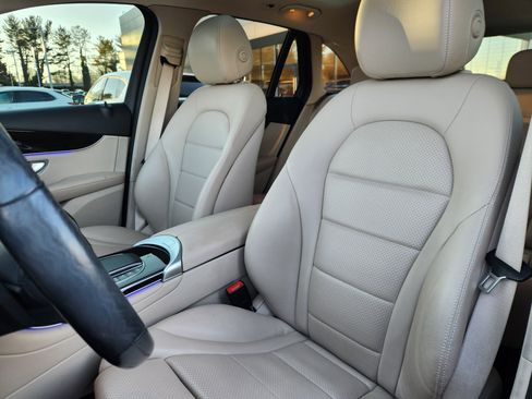 Used 2021 Mercedes-Benz GLC 300 GLC 300 image 7