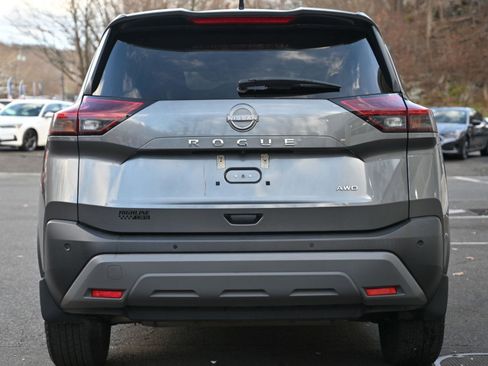 Used 2023 Nissan Rogue S image 4