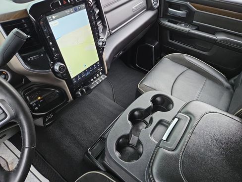 Used 2024 RAM 2500 Laramie image 26