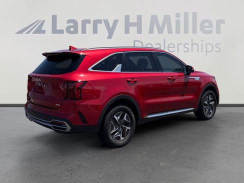 Used 2023 Kia Sorento EX FWD image 5