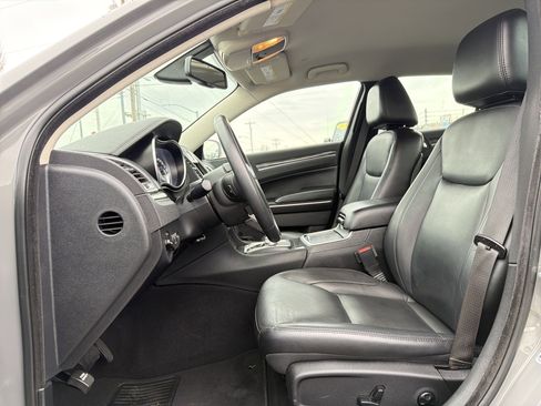 Used 2019 Chrysler 300 Touring L w/ Quick Order Package 22F image 10