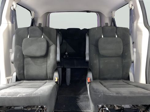 Used 2016 Dodge Grand Caravan American Value Package w/ UConnect Hands-Free Group image 12