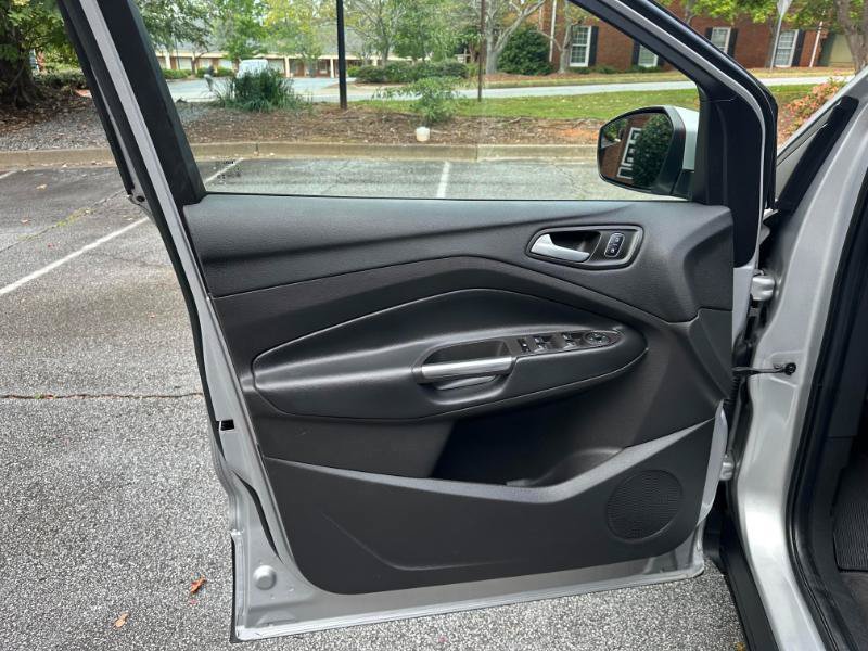 Used 2019 Ford Escape SE FWD image 21