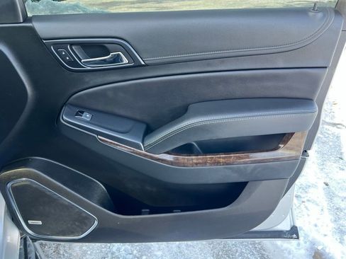 Used 2019 Chevrolet Tahoe LT image 31
